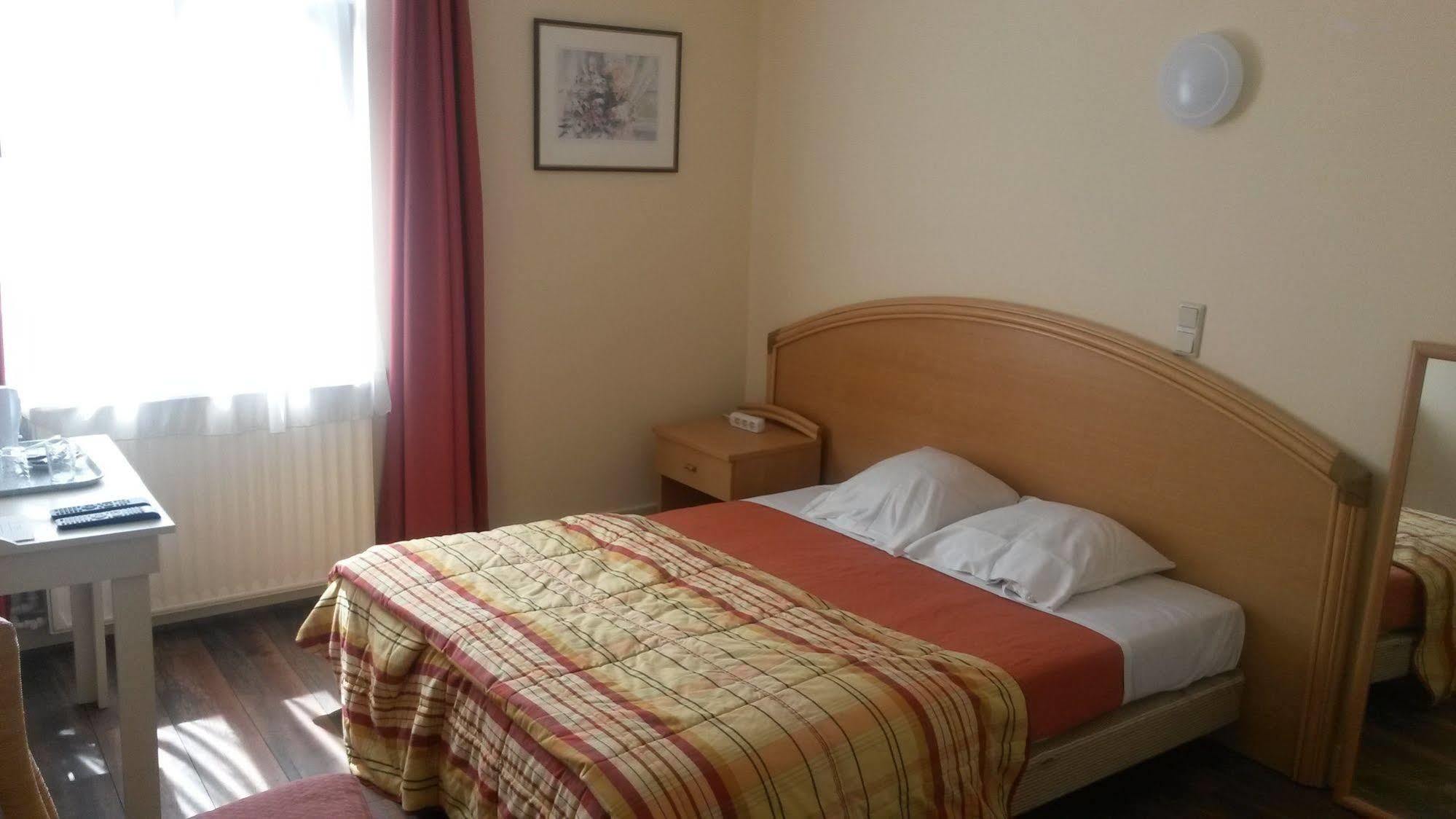 Hotel Queen Mary Bruxelles Eksteriør billede